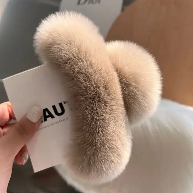 Winter Faux Fur Hair Claw Grab Clip Cute Plush Elegant Acrylic Large Hairpins Headwear for Women Girls Accessories 인기머리핀 Rudysgalaxy